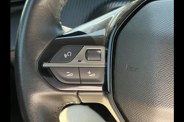 Peugeot 208 1.2 PureTech Blue Lease Active 2e Eigenaar,D-riem vv in 11-2025,Camera,Navi,Carplay,75pk,Clima,Cruise,Rijstrooksensor,Pdc,Lm velgen,N.A.P,Apk tot 11-2027