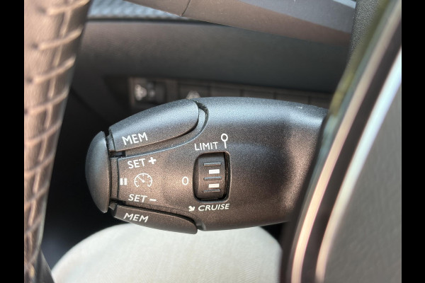 Peugeot 208 1.2 PureTech Blue Lease Active 2e Eigenaar,D-riem vv in 11-2025,Camera,Navi,Carplay,75pk,Clima,Cruise,Rijstrooksensor,Pdc,Lm velgen,N.A.P,Apk tot 11-2027
