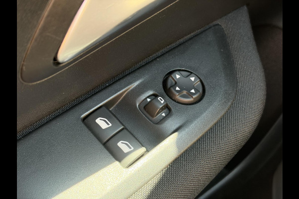 Peugeot 208 1.2 PureTech Blue Lease Active 2e Eigenaar,D-riem vv in 11-2025,Camera,Navi,Carplay,75pk,Clima,Cruise,Rijstrooksensor,Pdc,Lm velgen,N.A.P,Apk tot 11-2027