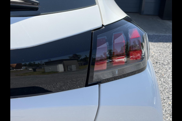 Peugeot 208 1.2 PureTech Blue Lease Active 2e Eigenaar,D-riem vv in 11-2025,Camera,Navi,Carplay,75pk,Clima,Cruise,Rijstrooksensor,Pdc,Lm velgen,N.A.P,Apk tot 11-2027