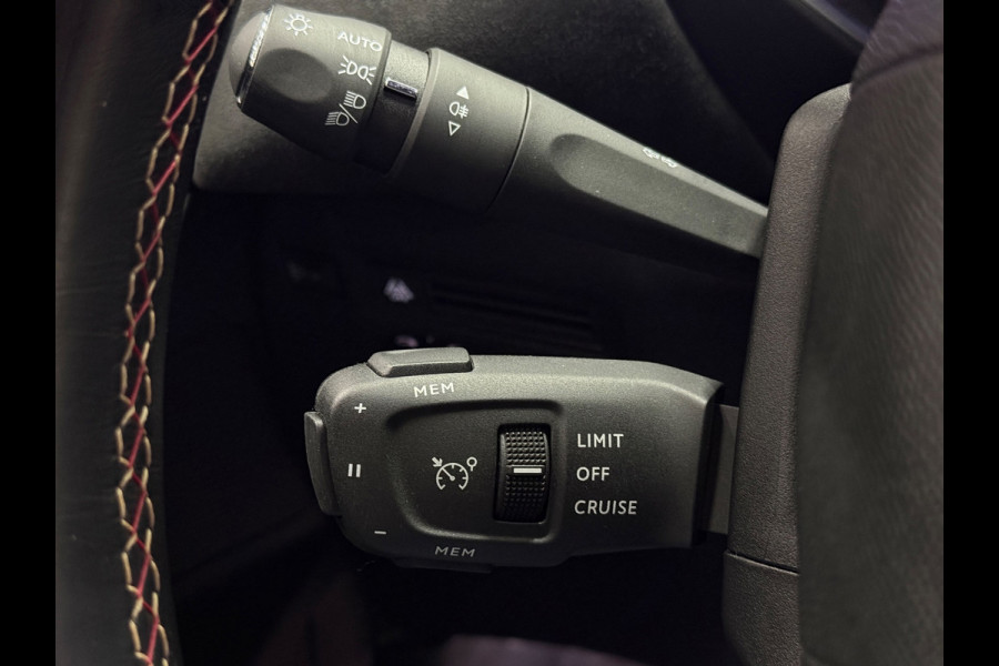 DS DS 3 Crossback 1.2 PureTech Performance Line | Alcantara | Navi | Cruise | PDC | Clima