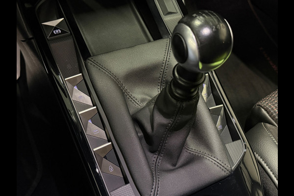 DS DS 3 Crossback 1.2 PureTech Performance Line | Alcantara | Navi | Cruise | PDC | Clima