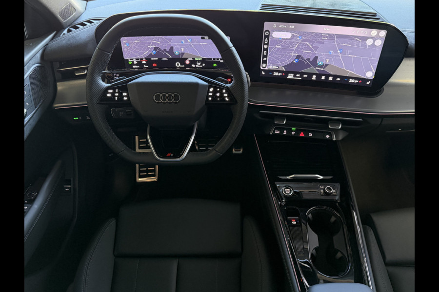 Audi Q3 1.5 e-hybrid |S edition | 272pk | Leer | Pano | Trekhaak | Stoel/Stuur verw | Matrix Led | 20'' Lmv S Line | S-Line | S-edtion