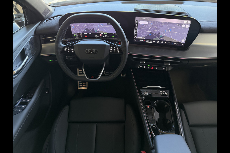 Audi Q3 1.5 e-hybrid |S edition | 272pk | Leer | Pano | Trekhaak | Stoel/Stuur verw | Matrix Led | 20'' Lmv S Line | S-Line | S-edtion