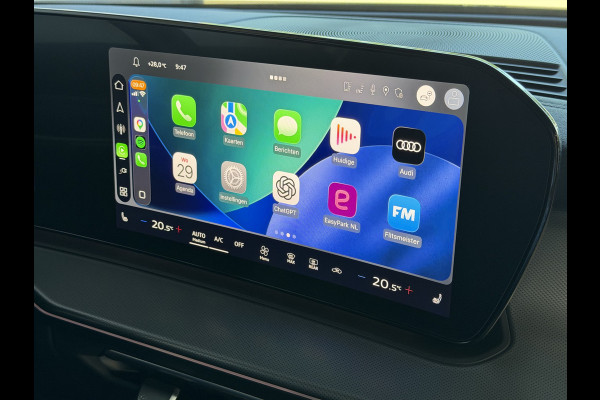 Audi Q3 1.5 e-hybrid |S edition | 272pk | Leer | Pano | Trekhaak | Stoel/Stuur verw | Matrix Led | 20'' Lmv S Line | S-Line | S-edtion