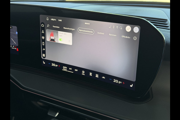 Audi Q3 1.5 e-hybrid |S edition | 272pk | Leer | Pano | Trekhaak | Stoel/Stuur verw | Matrix Led | 20'' Lmv S Line | S-Line | S-edtion