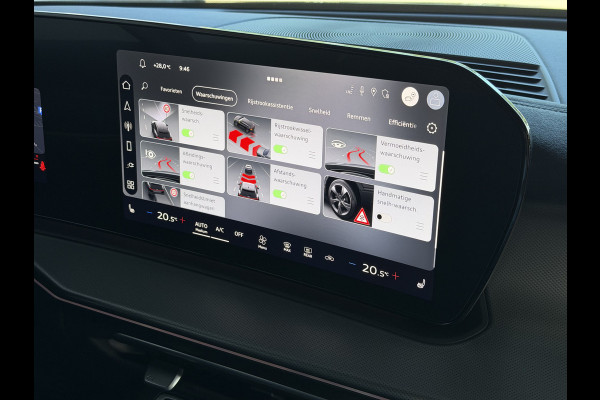 Audi Q3 1.5 e-hybrid |S edition | 272pk | Leer | Pano | Trekhaak | Stoel/Stuur verw | Matrix Led | 20'' Lmv S Line | S-Line | S-edtion
