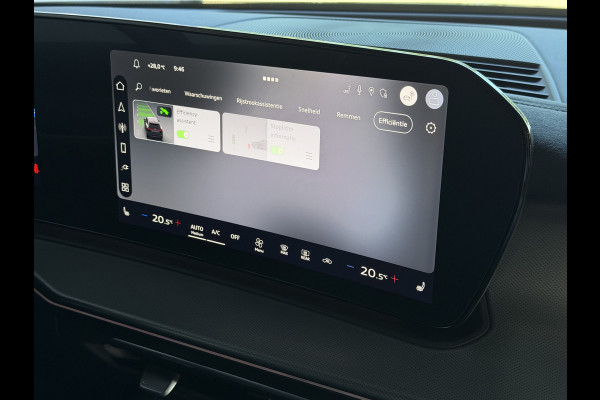 Audi Q3 1.5 e-hybrid |S edition | 272pk | Leer | Pano | Trekhaak | Stoel/Stuur verw | Matrix Led | 20'' Lmv S Line | S-Line | S-edtion