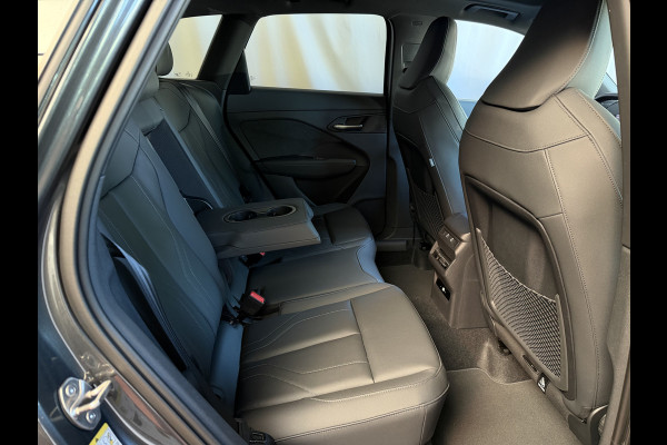 Audi Q3 1.5 e-hybrid |S edition | 272pk | Leer | Pano | Trekhaak | Stoel/Stuur verw | Matrix Led | 20'' Lmv S Line | S-Line | S-edtion