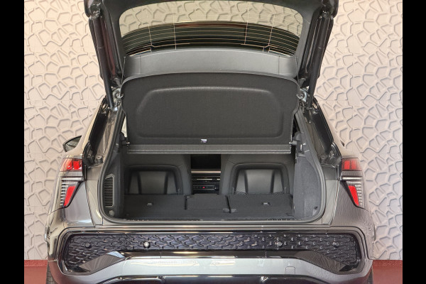 Audi Q3 1.5 e-hybrid |S edition | 272pk | Leer | Pano | Trekhaak | Stoel/Stuur verw | Matrix Led | 20'' Lmv S Line | S-Line | S-edtion