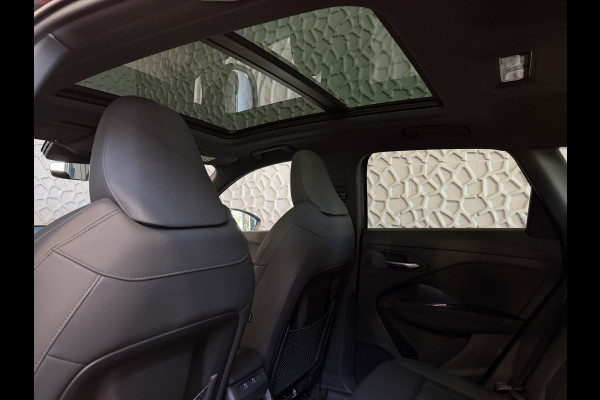 Audi Q3 1.5 e-hybrid |S edition | 272pk | Leer | Pano | Trekhaak | Stoel/Stuur verw | Matrix Led | 20'' Lmv S Line | S-Line | S-edtion