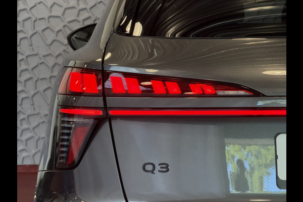Audi Q3 1.5 e-hybrid |S edition | 272pk | Leer | Pano | Trekhaak | Stoel/Stuur verw | Matrix Led | 20'' Lmv S Line | S-Line | S-edtion