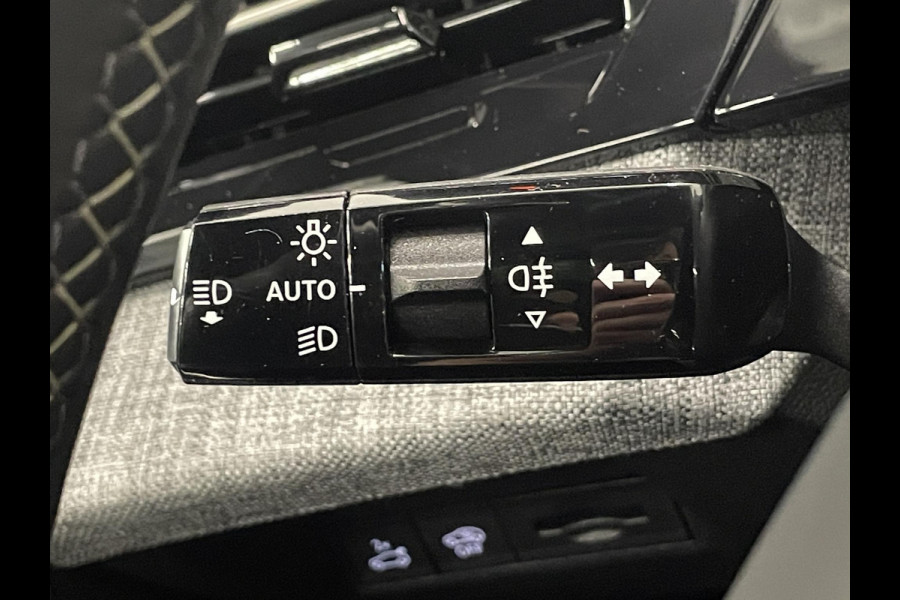Peugeot 3008 1.2 Hybrid 136 e-DCS Aut. GT Exclusive Panoramadak Nappa leder + elektrische stoelen 360° Camera PDC VA Adaptive Cruise LED Matrix FOCAL Audio