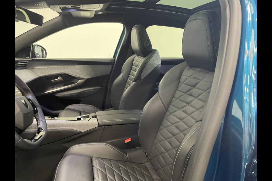 Peugeot 3008 1.2 Hybrid 136 e-DCS Aut. GT Exclusive Panoramadak Nappa leder + elektrische stoelen 360° Camera PDC VA Adaptive Cruise LED Matrix FOCAL Audio