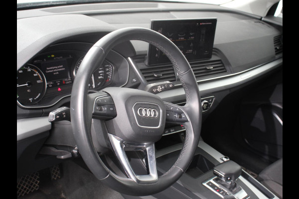 Audi Q5 50 TFSI e quattro S edition Climate control Adaptieve cruise control Led Apple Carplay/ Android Auto Parkeersensoren Verwarmde voorstoelen Keyless Lane assist Lichtmetalen velgen