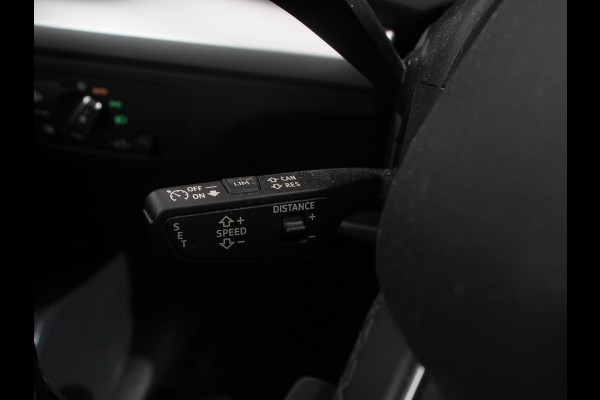 Audi Q5 50 TFSI e quattro S edition Climate control Adaptieve cruise control Led Apple Carplay/ Android Auto Parkeersensoren Verwarmde voorstoelen Keyless Lane assist Lichtmetalen velgen