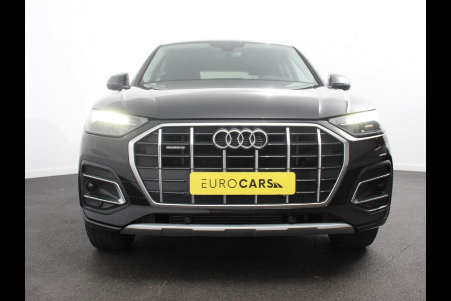 Audi Q5 50 TFSI e quattro S edition Climate control Adaptieve cruise control Led Apple Carplay/ Android Auto Parkeersensoren Verwarmde voorstoelen Keyless Lane assist Lichtmetalen velgen