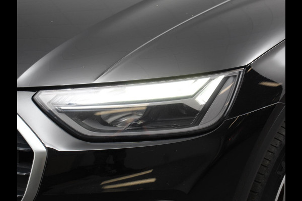 Audi Q5 50 TFSI e quattro S edition Climate control Adaptieve cruise control Led Apple Carplay/ Android Auto Parkeersensoren Verwarmde voorstoelen Keyless Lane assist Lichtmetalen velgen