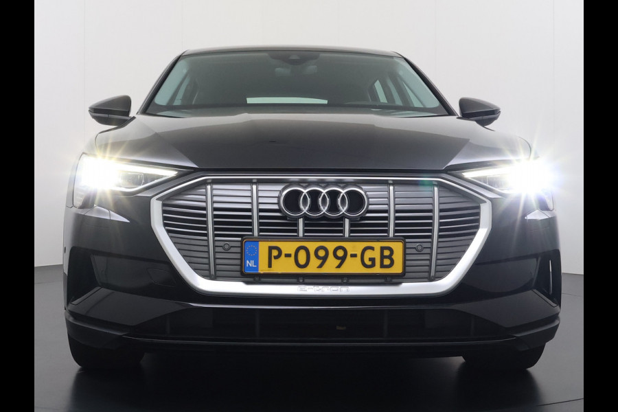 Audi e-tron 55 Quattro 408pk 95kWh SOH 92% Luchtvering LED Navi Ecc Edition Cruise Control Pdc Elek.Achterklep Lmv 19" Virtual Cockpit Led Isofix DAB Bluetooth 1e Eigenaar Origineel Nederlandse Auto Dealeronderhouden
