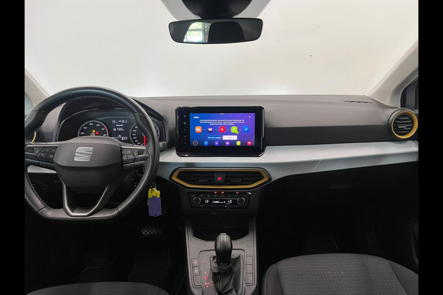 Seat Ibiza 1.0 TSI 110 pk DSG Urban Silver Full LED Navi 9,2 inch CarPlay Climatronic PDC Cruise Lane Assist Front Assist DAB+ 15 inch LMV