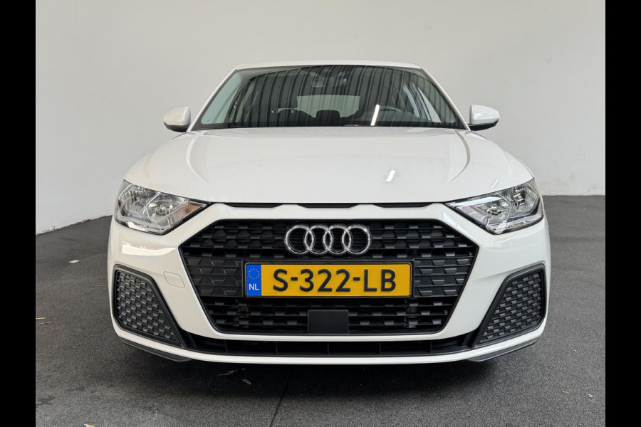 Audi A1 Sportback 30 TFSI 110pk Pro Line Navigatie MMi plus Airco Cruise control Instap verlichting Sportstoelen Lichtmetalen velgen