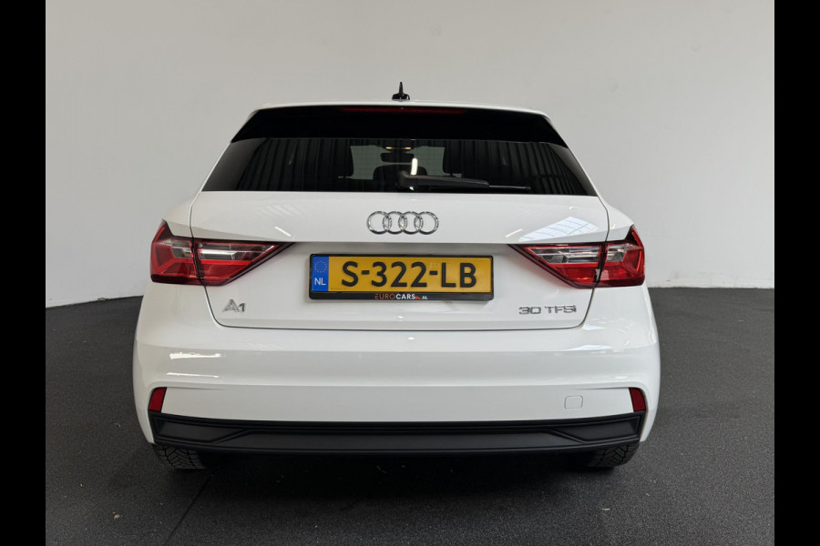 Audi A1 Sportback 30 TFSI 110pk Pro Line Navigatie MMi plus Airco Cruise control Instap verlichting Sportstoelen Lichtmetalen velgen