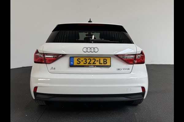 Audi A1 Sportback 30 TFSI 110pk Pro Line Navigatie MMi plus Airco Cruise control Instap verlichting Sportstoelen Lichtmetalen velgen