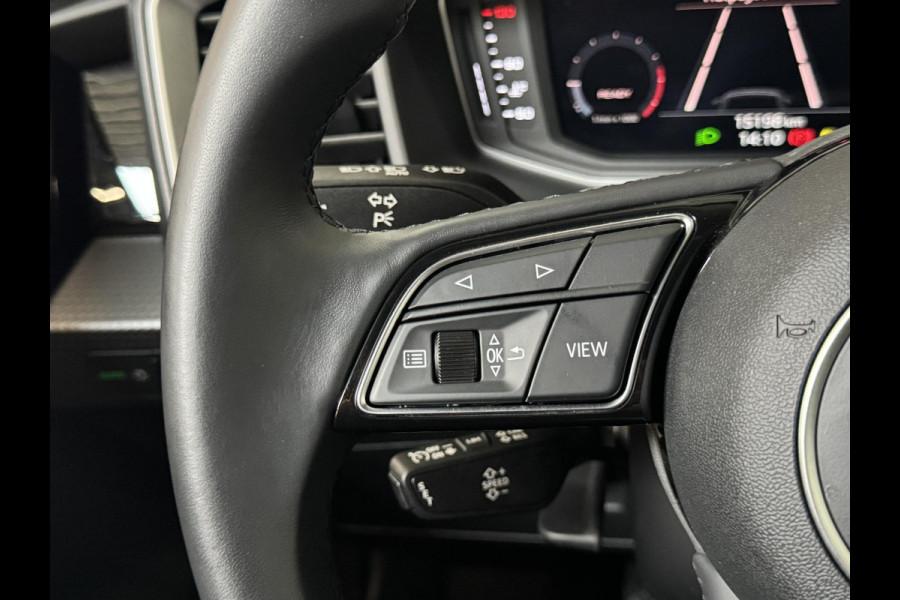 Audi A1 Sportback 30 TFSI 110pk Pro Line Navigatie MMi plus Airco Cruise control Instap verlichting Sportstoelen Lichtmetalen velgen