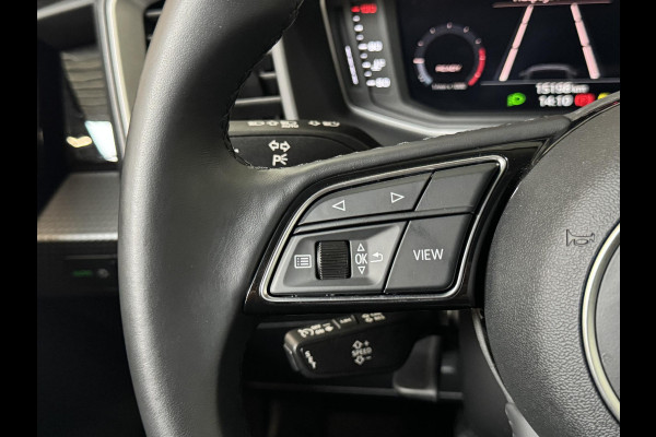 Audi A1 Sportback 30 TFSI 110pk Pro Line Navigatie MMi plus Airco Cruise control Instap verlichting Sportstoelen Lichtmetalen velgen