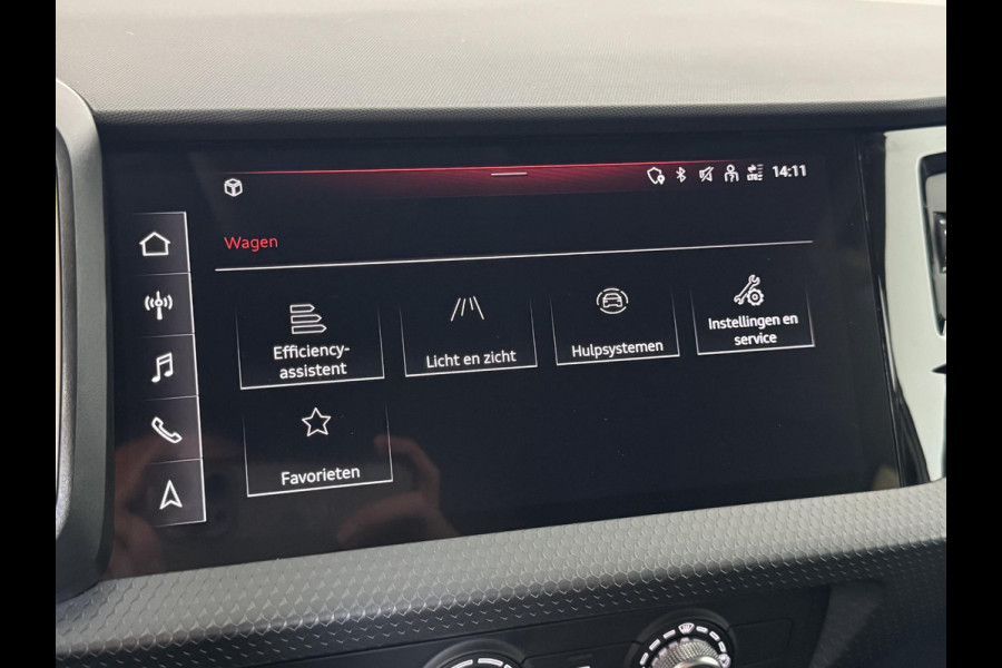 Audi A1 Sportback 30 TFSI 110pk Pro Line Navigatie MMi plus Airco Cruise control Instap verlichting Sportstoelen Lichtmetalen velgen
