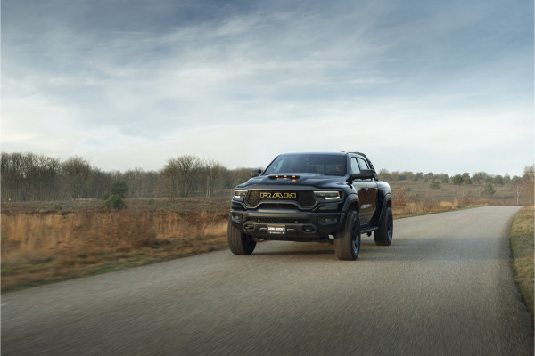 Dodge Ram LIMITED 2026 5.7 V8 HEMI | MAXIMAAL UITGERUST | NETTO PRIJS EXCL BPM / BTW | DUBBELE CABINE | 5 PERSOONS | DC | Allernieuwste Limited uitvoering – volledig uitgerust met alle opties, inclusief MWK en normale laadbak.