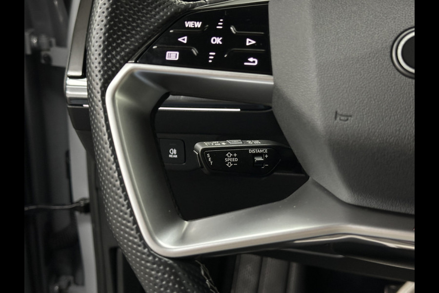 Audi Q4 Sportback e-tron 40 S-Line 77 kWh | Sportstoelen | SOH 98,5 % | H-Leder | ACC | Lane ass. | Virtual + | Black-Optic | Stoelverwarming | Camera | Matrix-Led | Getint Glas | Zwarte Hemelbekleding | MMi+ | 3-Zone Clima | Bovag Garantie |