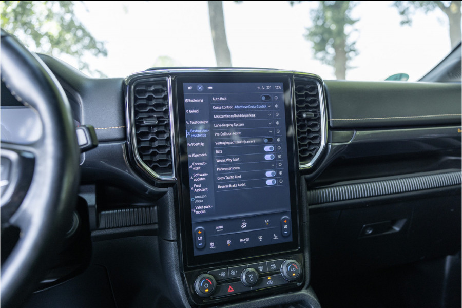 Ford Ranger 2.0 EcoBlue Wildtrak | Grijs kenteken | ACC | 360 Camera | Bang & Olufsen | Dodehoek detector | Trekhaak | Stoelverwarming | CarPlay | Navigatie | Nieuwe APK | BPM Vrij