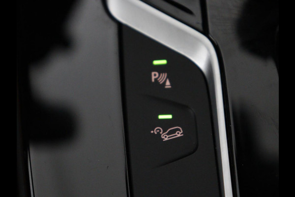 BMW X3 xDrive20i High Executive M-sport | Panoramadak | Head-up | Leder | Adaptive cruise | Camera | Park assist | Climate control | Stoelverwarming | Full LED | 3 zone klimaat |