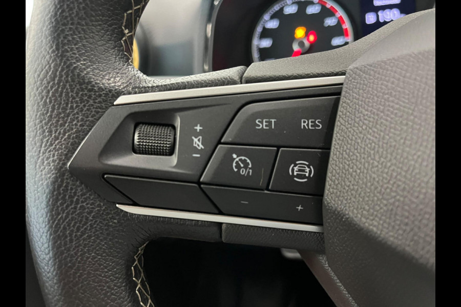Seat Ibiza 1.0 TSI 110 pk DSG Urban Silver Full LED Navi 9,2 inch CarPlay Climatronic PDC Cruise Lane Assist Front Assist DAB+ 15 inch LMV