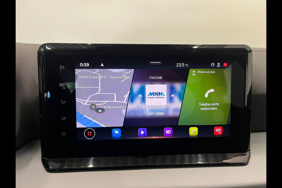 Seat Ibiza 1.0 TSI 110 pk DSG Urban Silver Full LED Navi 9,2 inch CarPlay Climatronic PDC Cruise Lane Assist Front Assist DAB+ 15 inch LMV