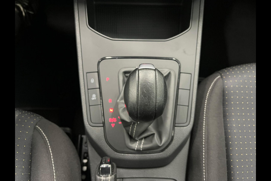 Seat Ibiza 1.0 TSI 110 pk DSG Urban Silver Full LED Navi 9,2 inch CarPlay Climatronic PDC Cruise Lane Assist Front Assist DAB+ 15 inch LMV
