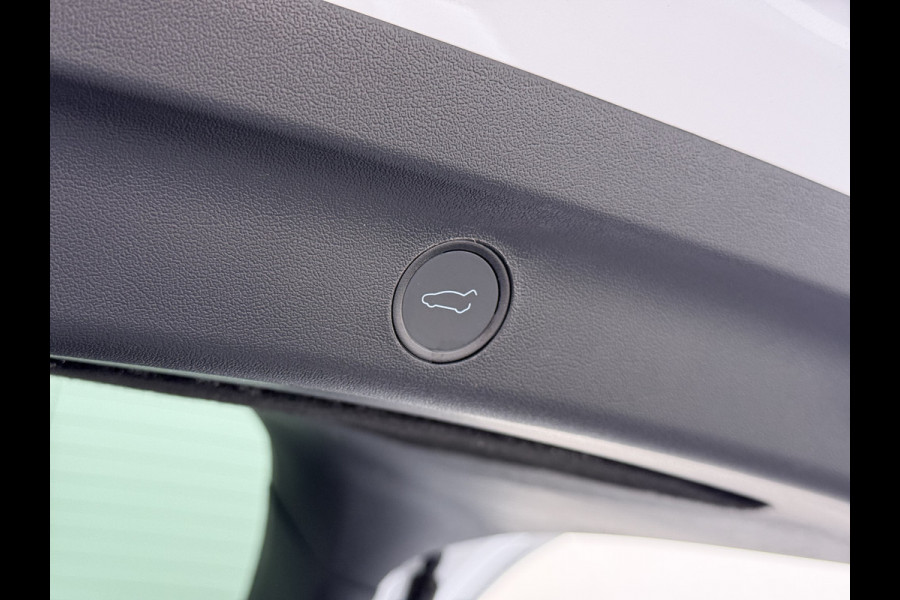 Tesla Model Y RWD 300PK LFP Accu Trekhaak Warmtepomp Leer Navi Ecc Adap.Cruise Panoramadak Camera's SOH 92,5% Stuur+Stoelverwarming Led Traffic-Aware Cruise Control Toybox Elek.Achterklep 1.600KG Trekgewicht 1e Eigenaar Origineel Nederlandse Auto