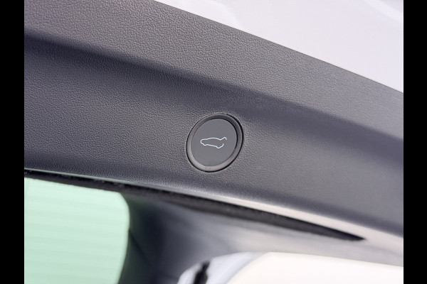 Tesla Model Y RWD 300PK LFP Accu Trekhaak Warmtepomp Leer Navi Ecc Adap.Cruise Panoramadak Camera's SOH 92,5% Stuur+Stoelverwarming Led Traffic-Aware Cruise Control Toybox Elek.Achterklep 1.600KG Trekgewicht 1e Eigenaar Origineel Nederlandse Auto