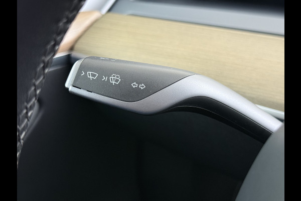 Tesla Model Y RWD 300PK LFP Accu Trekhaak Warmtepomp Leer Navi Ecc Adap.Cruise Panoramadak Camera's SOH 92,5% Stuur+Stoelverwarming Led Traffic-Aware Cruise Control Toybox Elek.Achterklep 1.600KG Trekgewicht 1e Eigenaar Origineel Nederlandse Auto