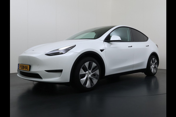 Tesla Model Y RWD 300PK LFP Accu Trekhaak Warmtepomp Leer Navi Ecc Adap.Cruise Panoramadak Camera's SOH 92,5% Stuur+Stoelverwarming Led Traffic-Aware Cruise Control Toybox Elek.Achterklep 1.600KG Trekgewicht 1e Eigenaar Origineel Nederlandse Auto