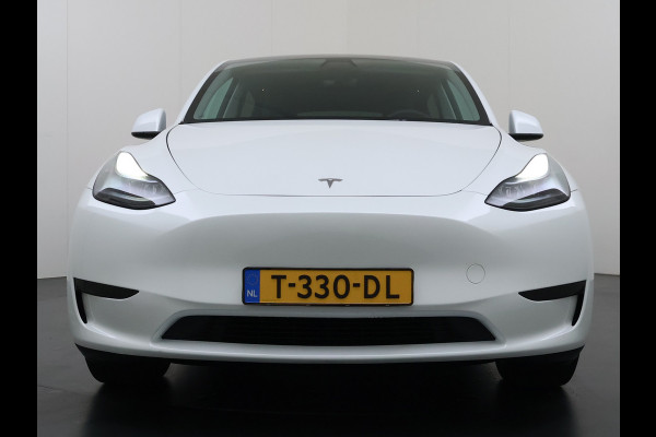 Tesla Model Y RWD 300PK LFP Accu Trekhaak Warmtepomp Leer Navi Ecc Adap.Cruise Panoramadak Camera's SOH 92,5% Stuur+Stoelverwarming Led Traffic-Aware Cruise Control Toybox Elek.Achterklep 1.600KG Trekgewicht 1e Eigenaar Origineel Nederlandse Auto