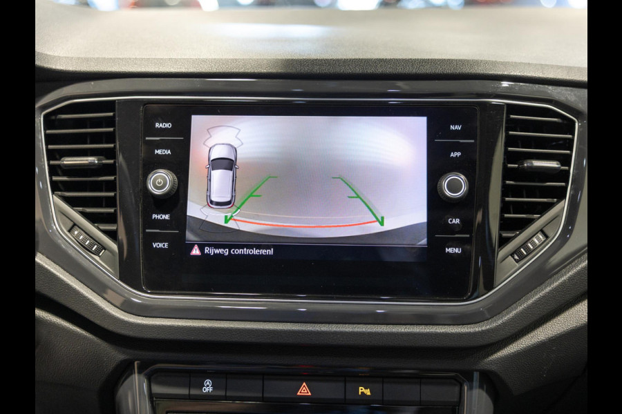 Volkswagen T-Roc 2.0 TSI 4Motion Sport / 190pk / Panorama dak / Achteruitrij camera / Leder /