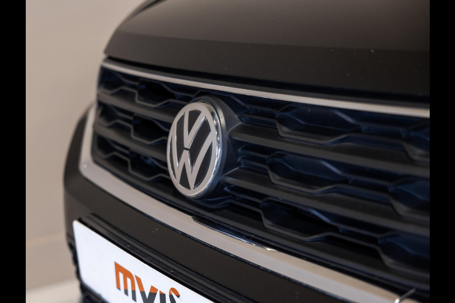 Volkswagen T-Roc 2.0 TSI 4Motion Sport / 190pk / Panorama dak / Achteruitrij camera / Leder /