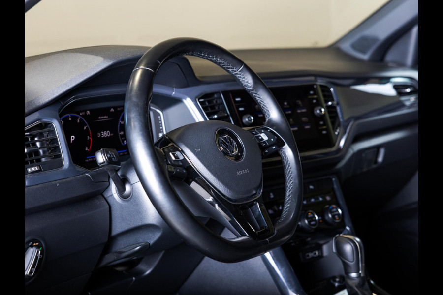 Volkswagen T-Roc 2.0 TSI 4Motion Sport / 190pk / Panorama dak / Achteruitrij camera / Leder /