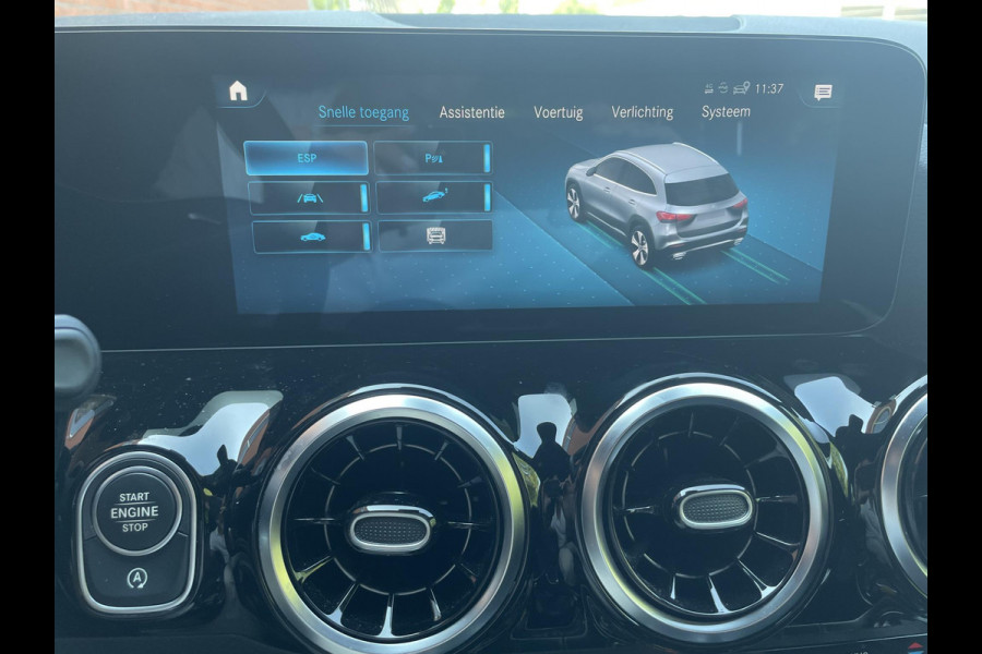 Mercedes-Benz GLA 200 163pk DCT AMG Line Navigatie Parkeersensoren Camera Cruise Control Stoelverwarming Ledverlichting Virtual Cockpit Climatronic