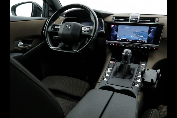 DS 7 Crossback 1.5 BlueHDI So Chic (INCL-BTW) *DIGI-COCKPIT | NAVI-FULLMAP | FULL-LED | MICROFIBRE | CAMERA | KEYLESS | CARPLAY | ADAPTIVE-CRUISE | DAB | PRIVACYGLASS | PDC | HEATED-SPORTSEATS | TOWBAR | 18"ALU*