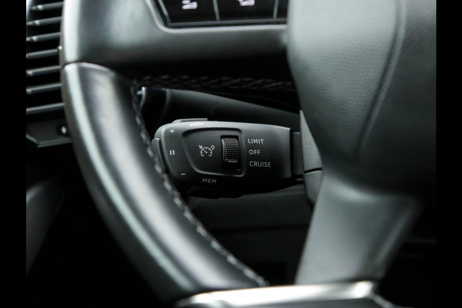 DS 7 Crossback 1.5 BlueHDI So Chic (INCL-BTW) *DIGI-COCKPIT | NAVI-FULLMAP | FULL-LED | MICROFIBRE | CAMERA | KEYLESS | CARPLAY | ADAPTIVE-CRUISE | DAB | PRIVACYGLASS | PDC | HEATED-SPORTSEATS | TOWBAR | 18"ALU*