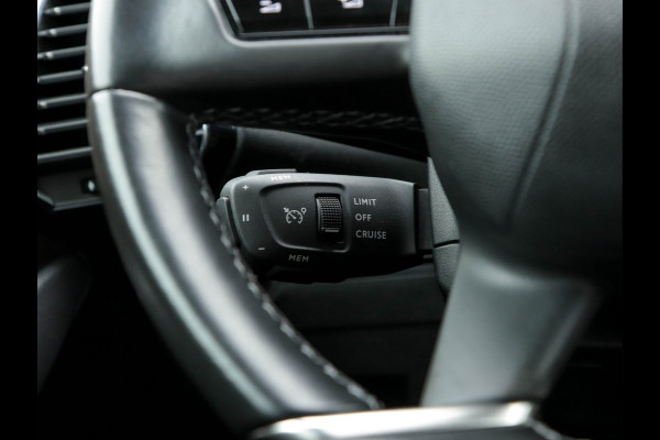 DS 7 Crossback 1.5 BlueHDI So Chic (INCL-BTW) *DIGI-COCKPIT | NAVI-FULLMAP | FULL-LED | MICROFIBRE | CAMERA | KEYLESS | CARPLAY | ADAPTIVE-CRUISE | DAB | PRIVACYGLASS | PDC | HEATED-SPORTSEATS | TOWBAR | 18"ALU*