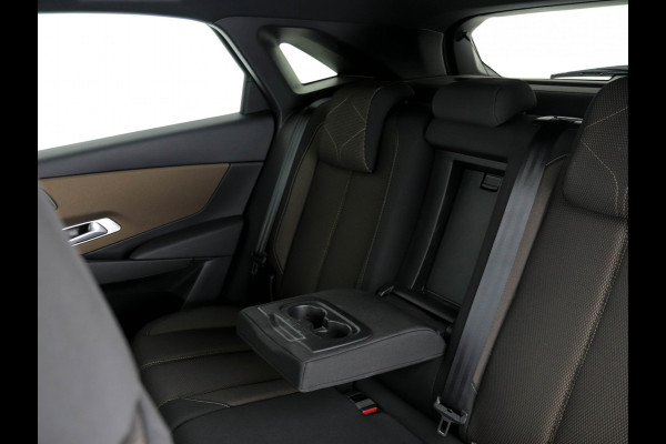 DS 7 Crossback 1.5 BlueHDI So Chic (INCL-BTW) *DIGI-COCKPIT | NAVI-FULLMAP | FULL-LED | MICROFIBRE | CAMERA | KEYLESS | CARPLAY | ADAPTIVE-CRUISE | DAB | PRIVACYGLASS | PDC | HEATED-SPORTSEATS | TOWBAR | 18"ALU*